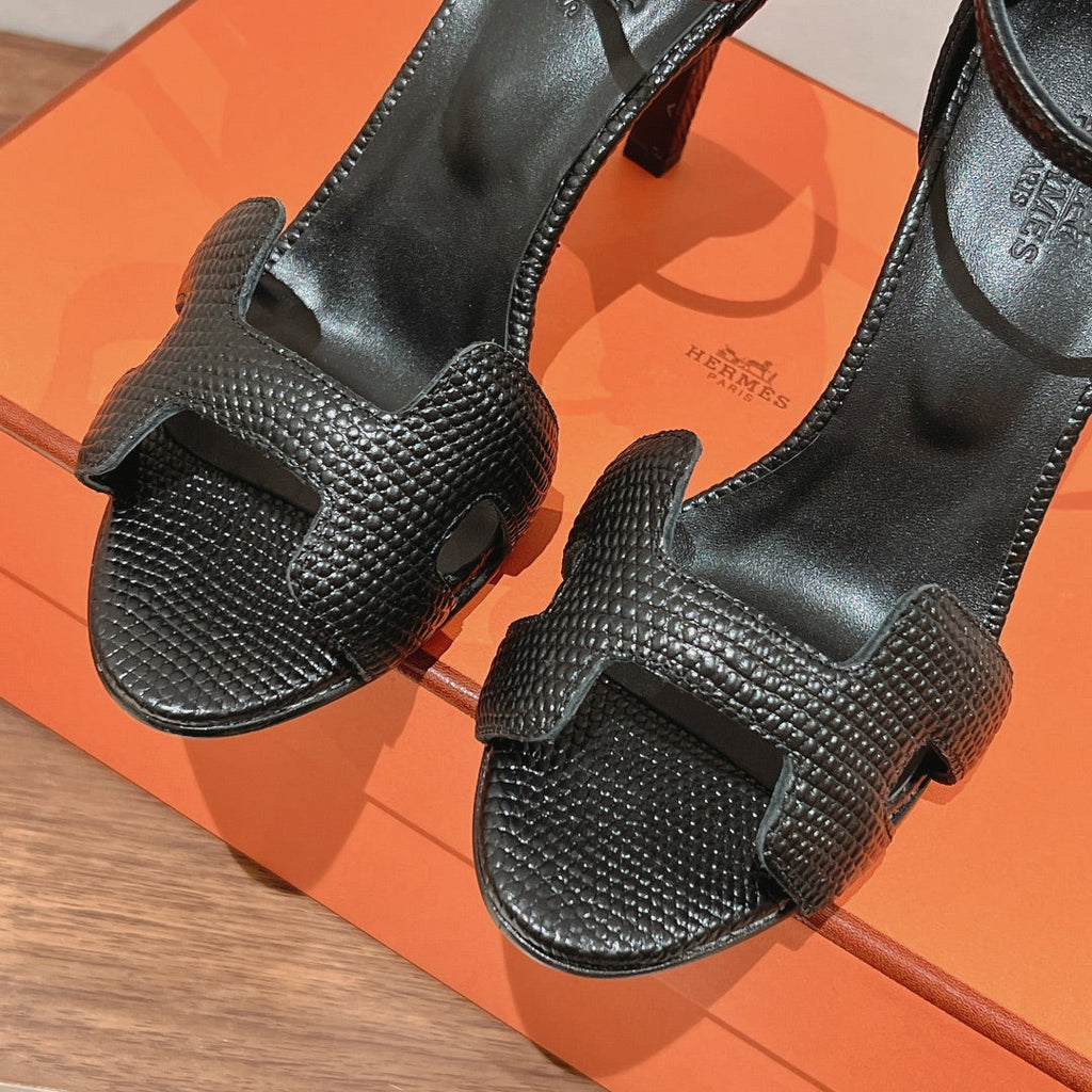 Hermes Premiere 105 Sandal in Black Grained Calfskin