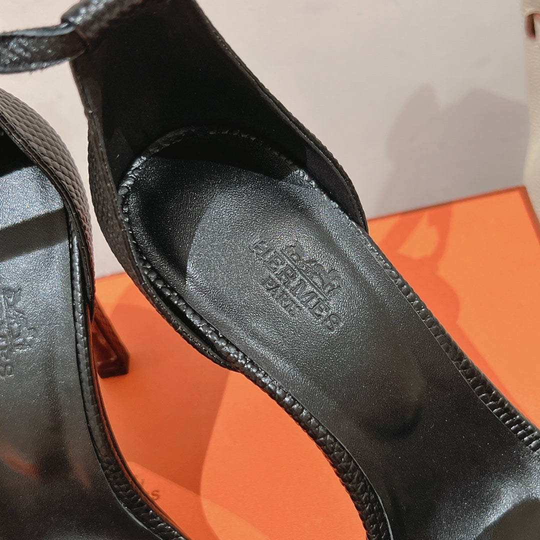 Hermes Premiere 115 Sandal in Black Grained Calfskin