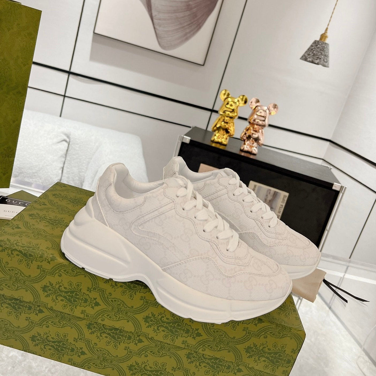 Gucci 100 Rhyton Sneaker Creamy White