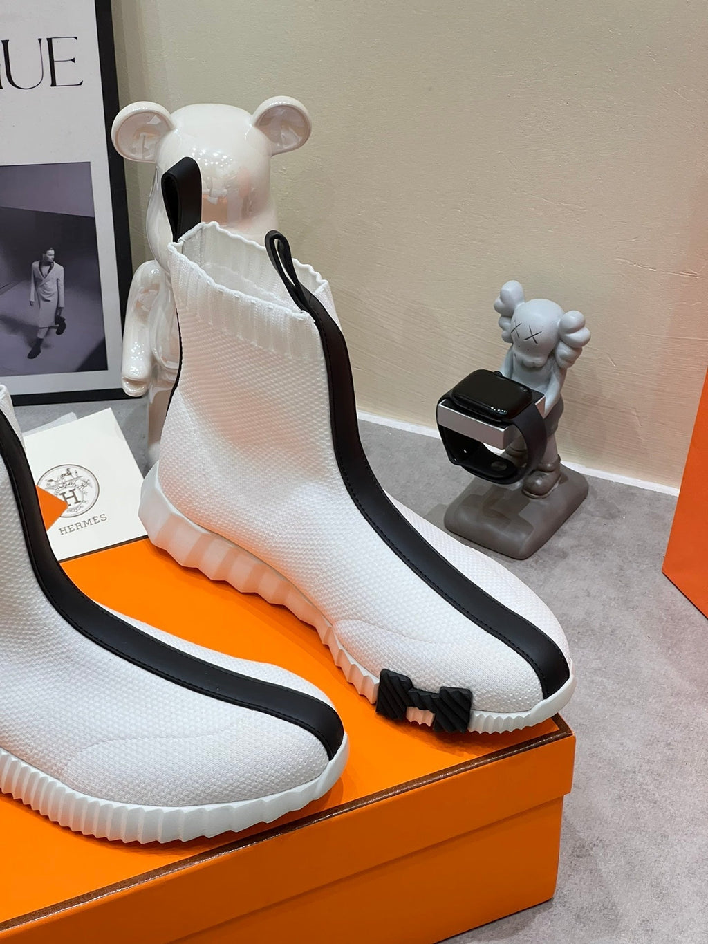 Hermes H Fun Classic Sneaker Stylish White and Black Line Fabric