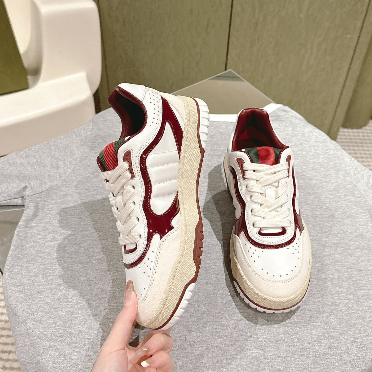 Gucci Retro Sneakers White Red