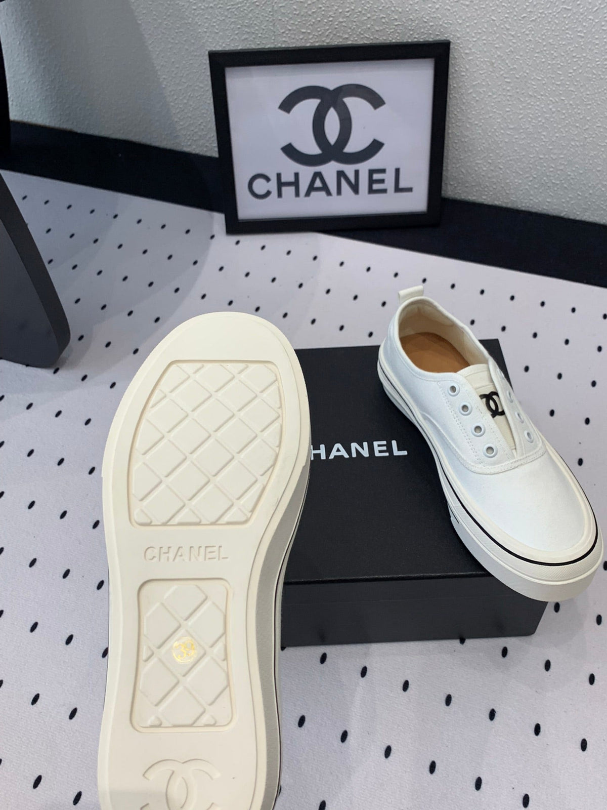 Chanel Laceless Sneakers Platform in White Canvas