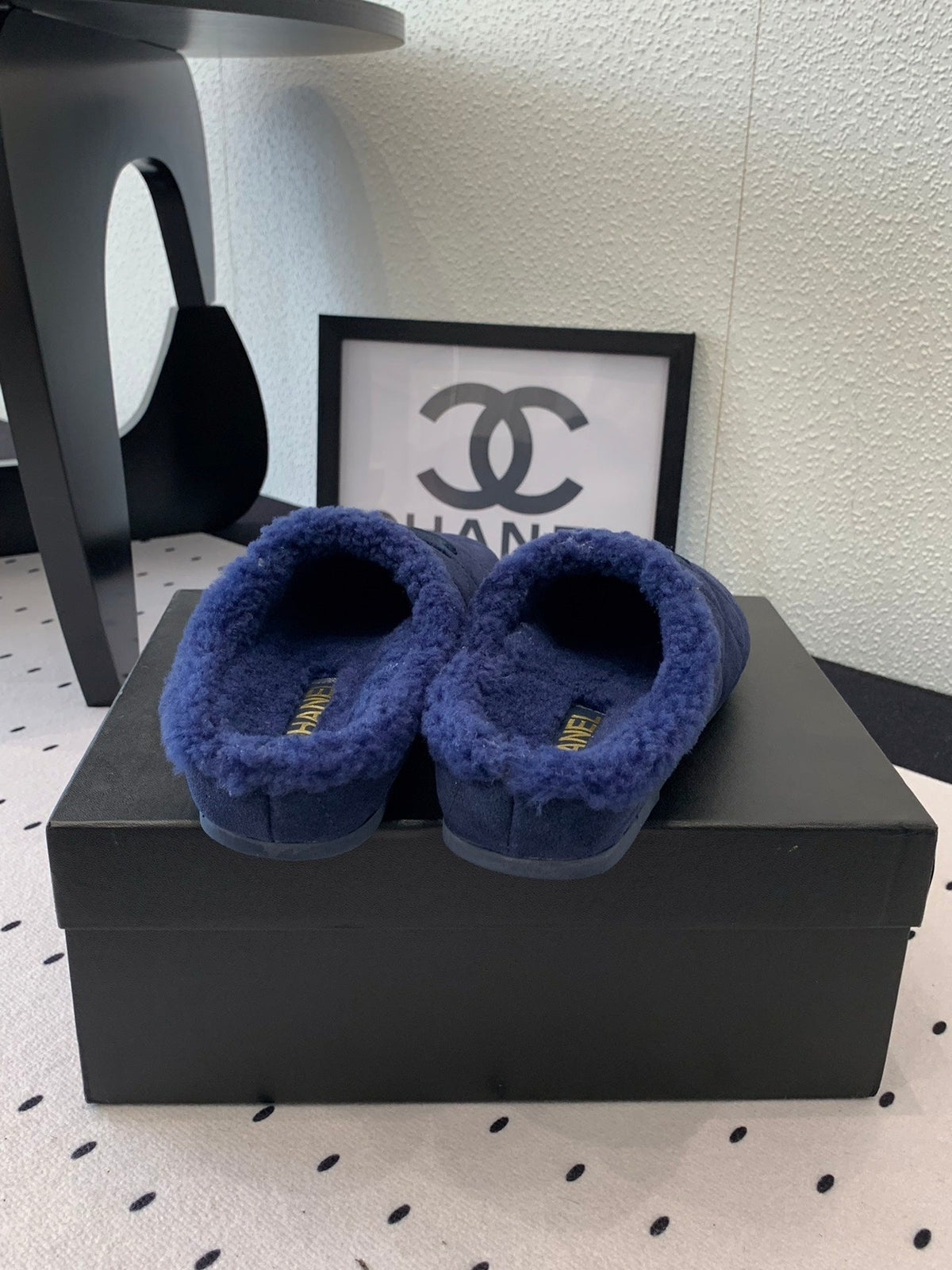 Chanel Flat Mule in Navy Blue Suede and Lamb Fur Lining