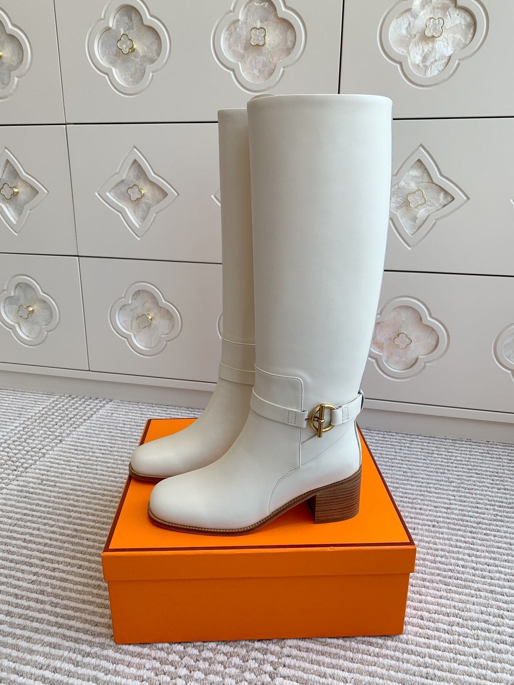 Hermes 25S Tall Boots 50 mm in White Calfskin with Gold Hardware