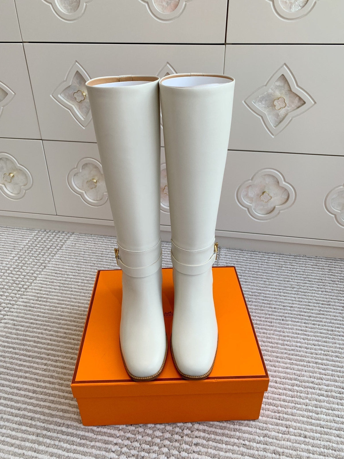Hermes 25S Tall Boots 50 mm in White Calfskin with Gold Hardware