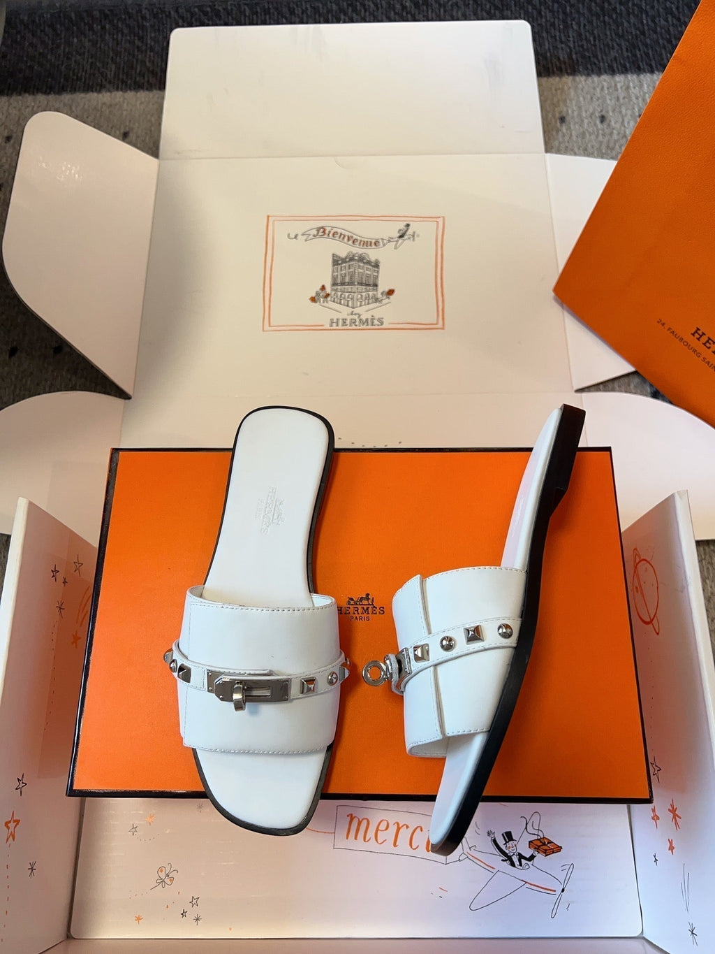 Hermes Giulia Flat Sandal in White Calfskin