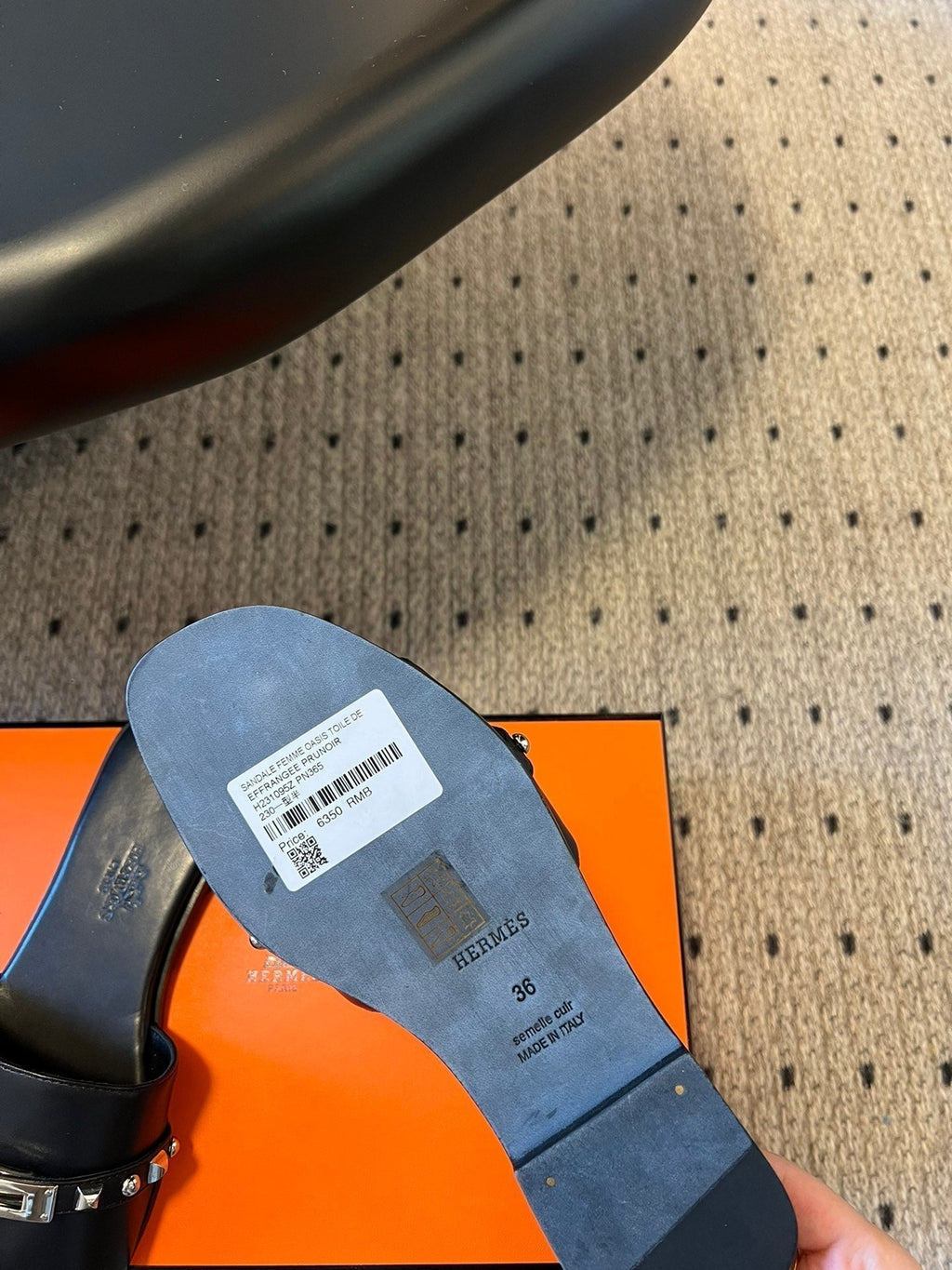 Hermes Giulia Flat Sandal in Black Calfskin