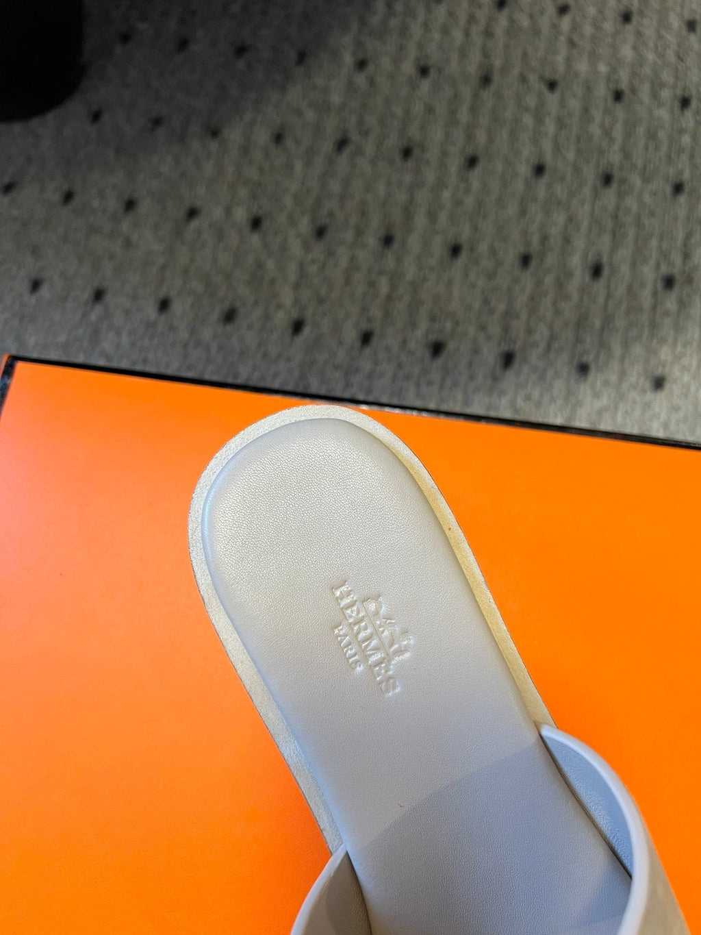 Hermes Eze Sandal Platform 85 mm in Pale Gray Suede