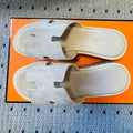Hermes Eze Sandal Platform 85 mm in Pale Gray Suede