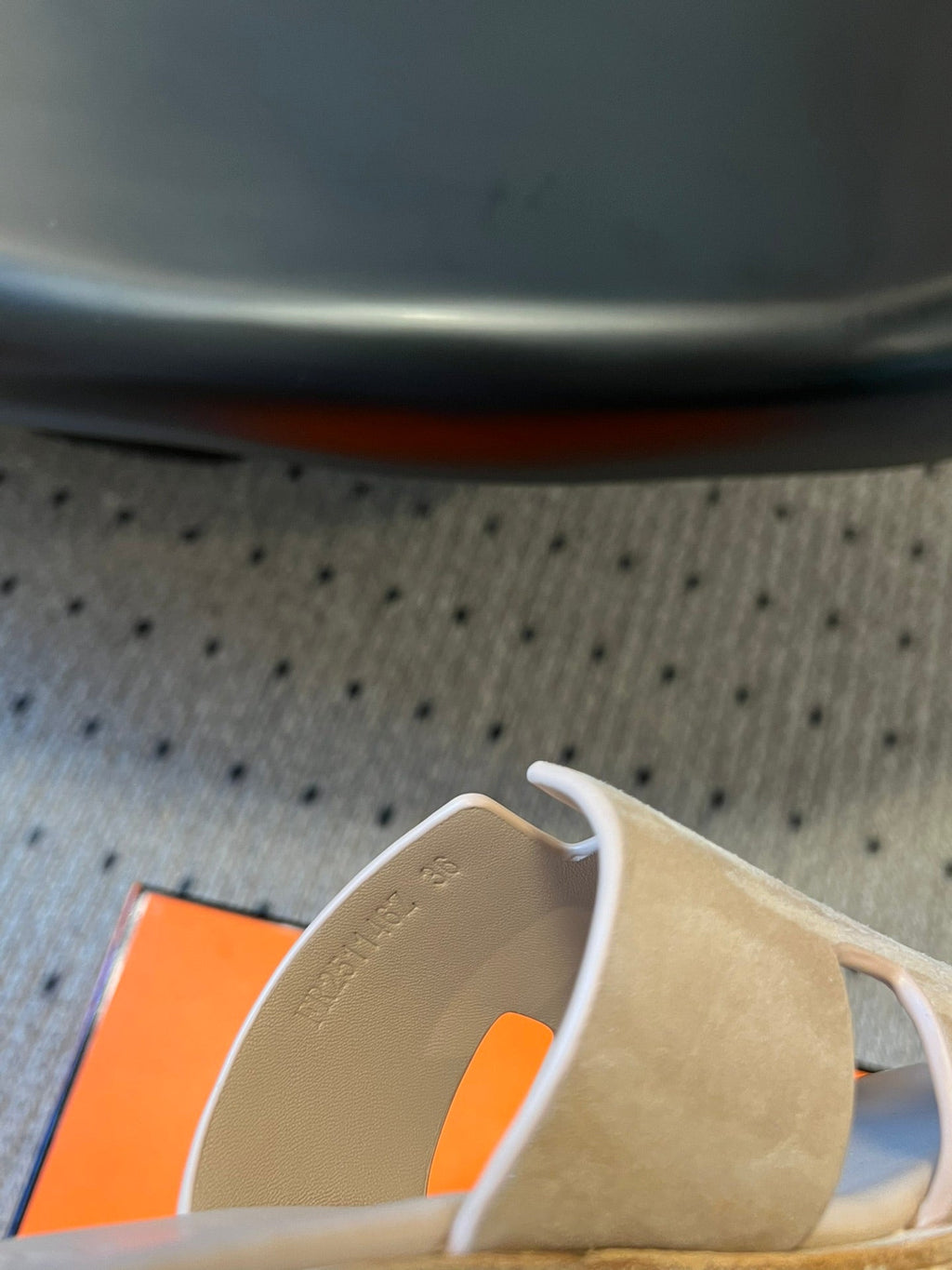 Hermes Eze Sandal Platform 85 mm in Pale Gray Suede