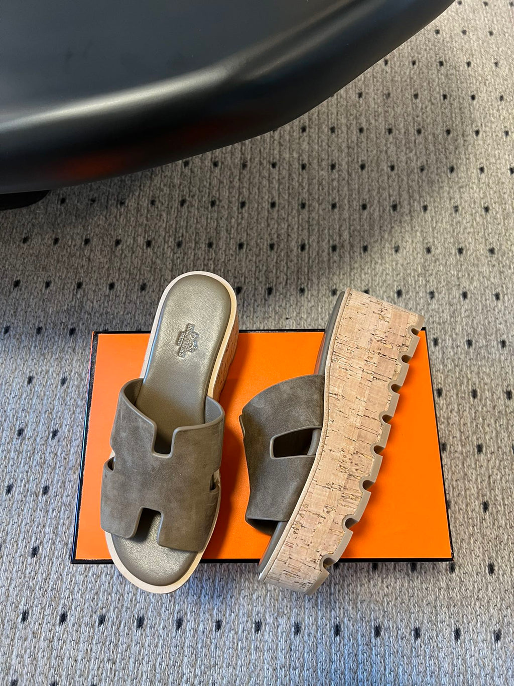 Hermes Eze Sandal Platform 85 mm in Wood Brown Suede