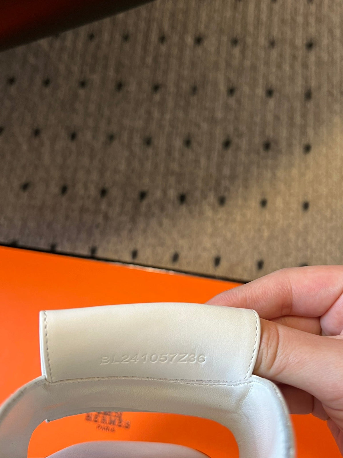 Hermes Ilot Flat Sandal in White Calfskin