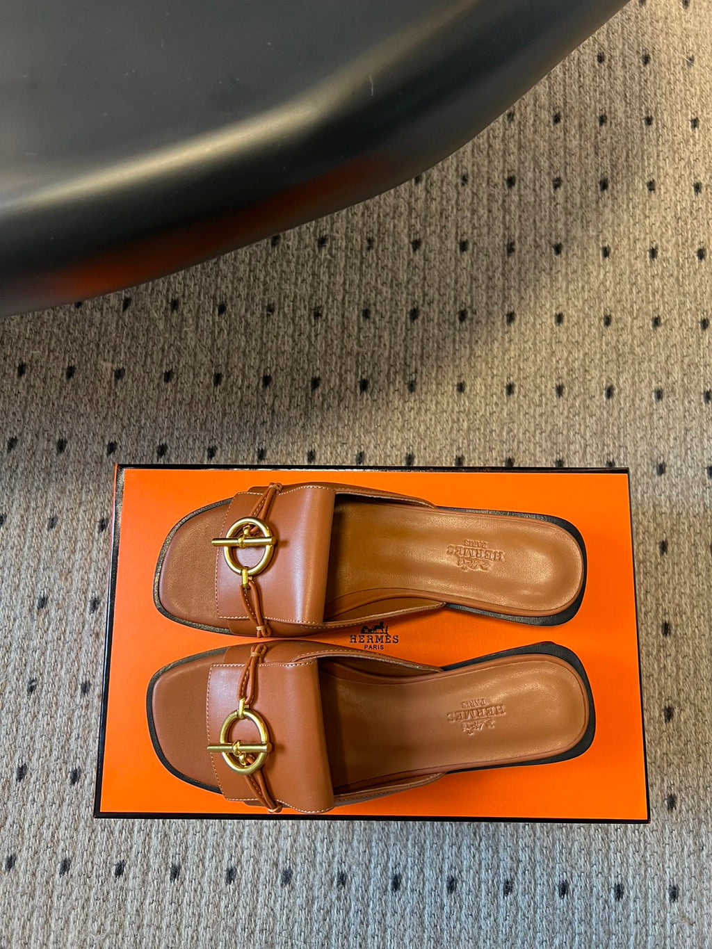 Hermes Ilot Flat Sandal in Bronze Brown Calfskin