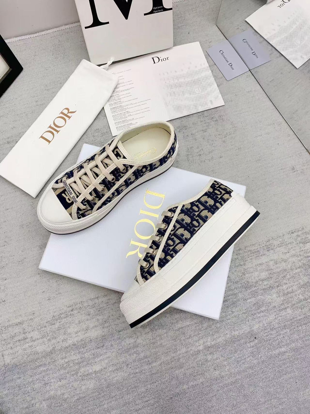 Dior Walkn 45 Beige Blue Oblique Embroi-Dery Canvas