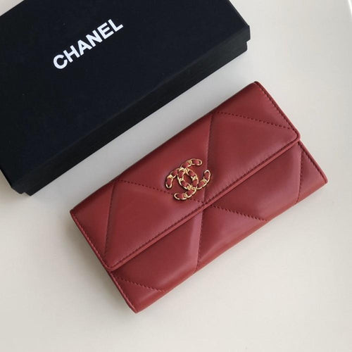 Chanel 19 Quilted Flap Wallet - Red