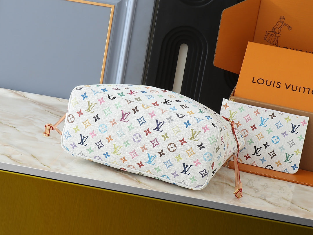 Louis Vuitton LV Neverfull Tote Bag