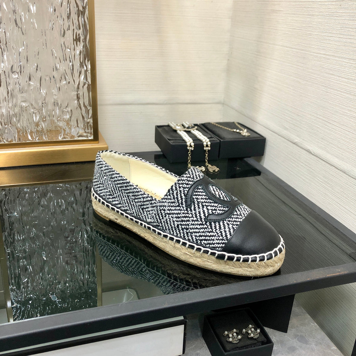 Chanel Espadrille Black Mix White Tweed Fabric and Calfskin Flats 185046