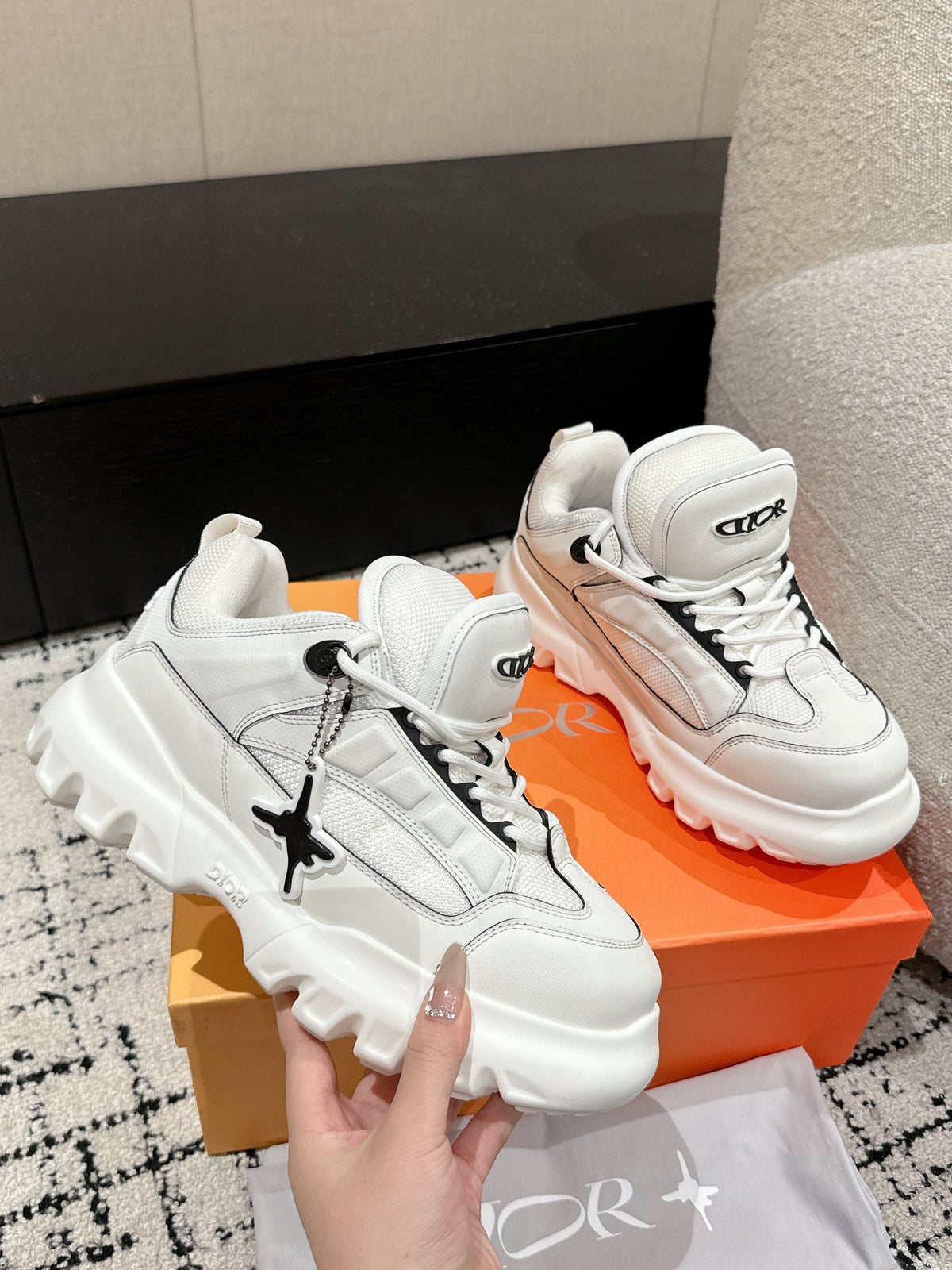 Dior Sneaker in White Calfskin and Breathable Mesh 175310