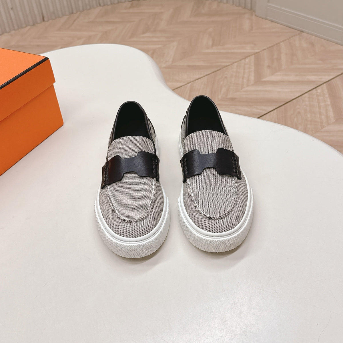 Hermes 25S Slip-On in Light Grey Canvas and Black Lambskin