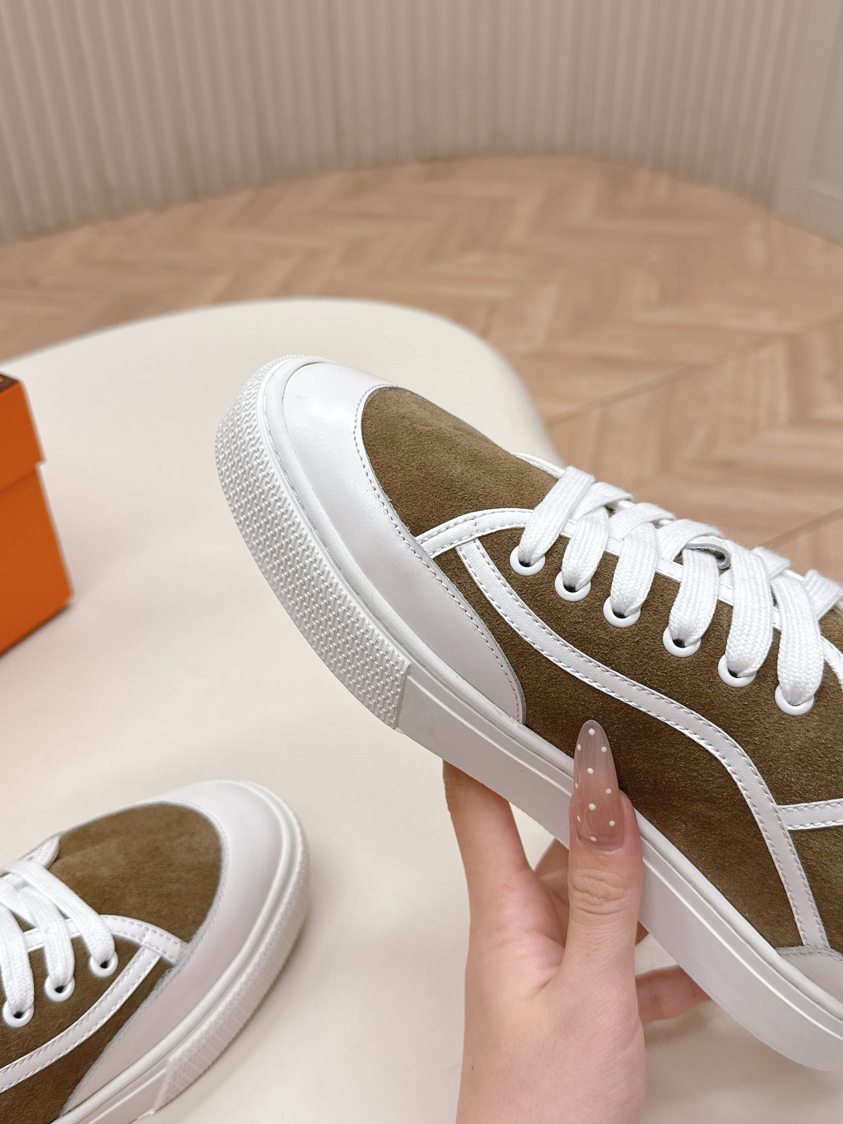 Hermes 25S Sneaker Low Sports in Brown Suede Mix White Lambskin