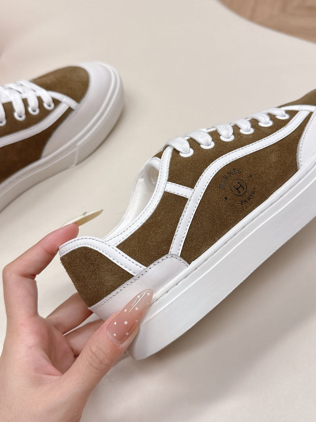 Hermes 25S Sneaker Low Sports in Brown Suede Mix White Lambskin