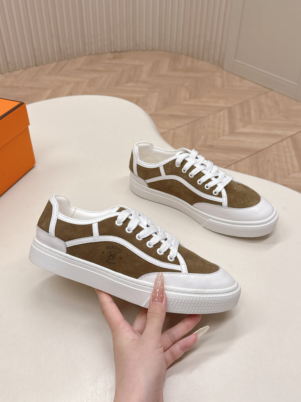 Hermes 25S Sneaker Low Sports in Brown Suede Mix White Lambskin