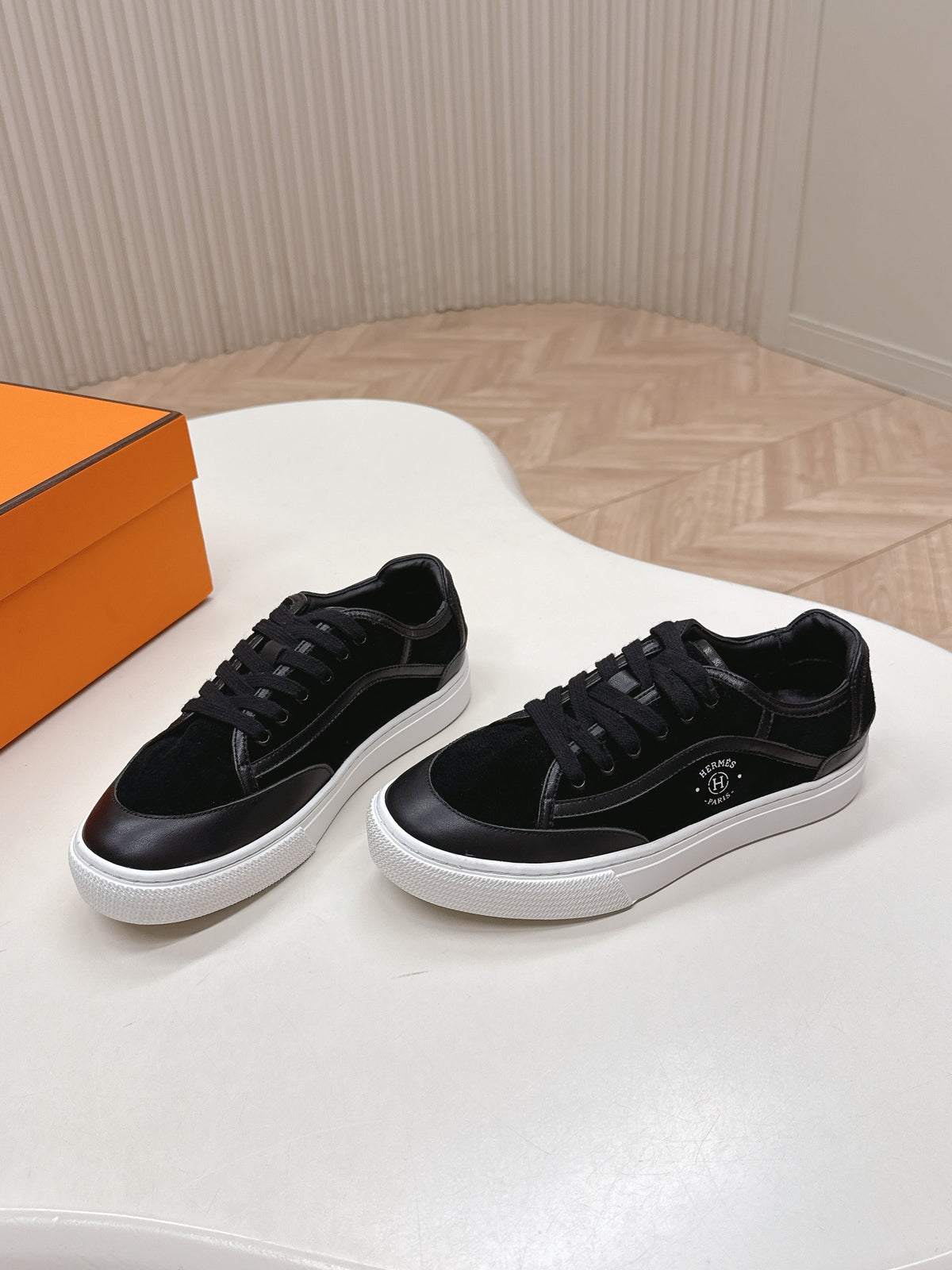 Hermes 25S Sneaker Low Sports in Black Suede Mix Lambskin