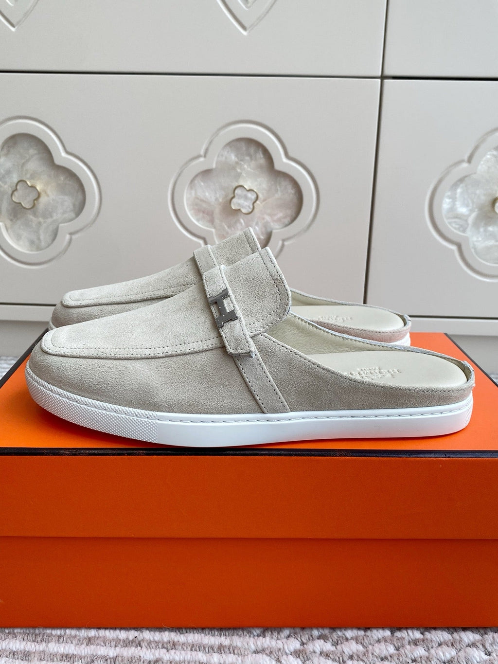 Hermes 25S Mules in Cream White Suede with Silver Hardware
