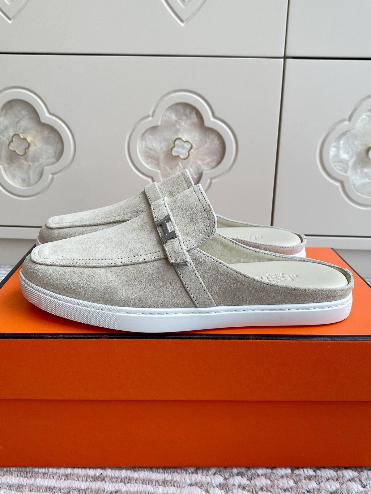 Hermes 25S Mules in Cream White Suede with Silver Hardware