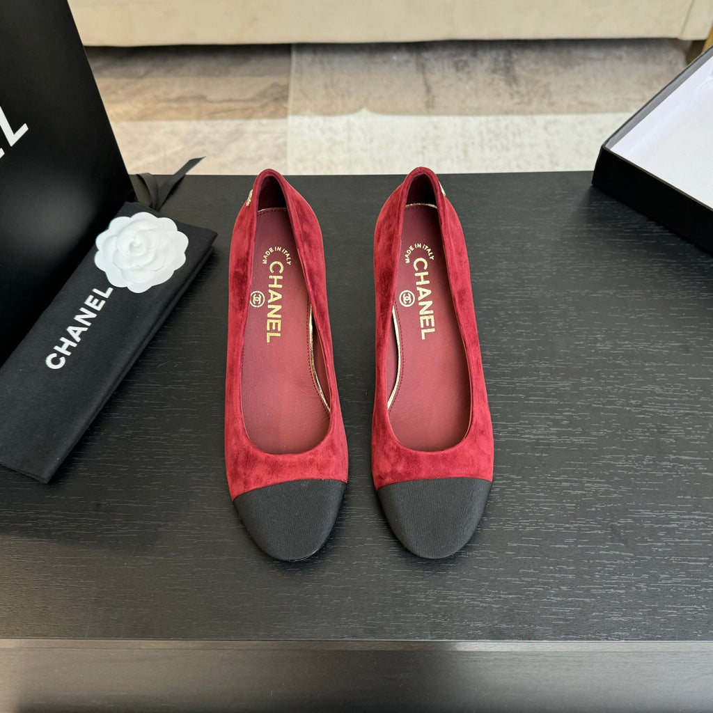 Chanel High Heel 85 mm Sandals in Ruby Red Suede and Black Fabric