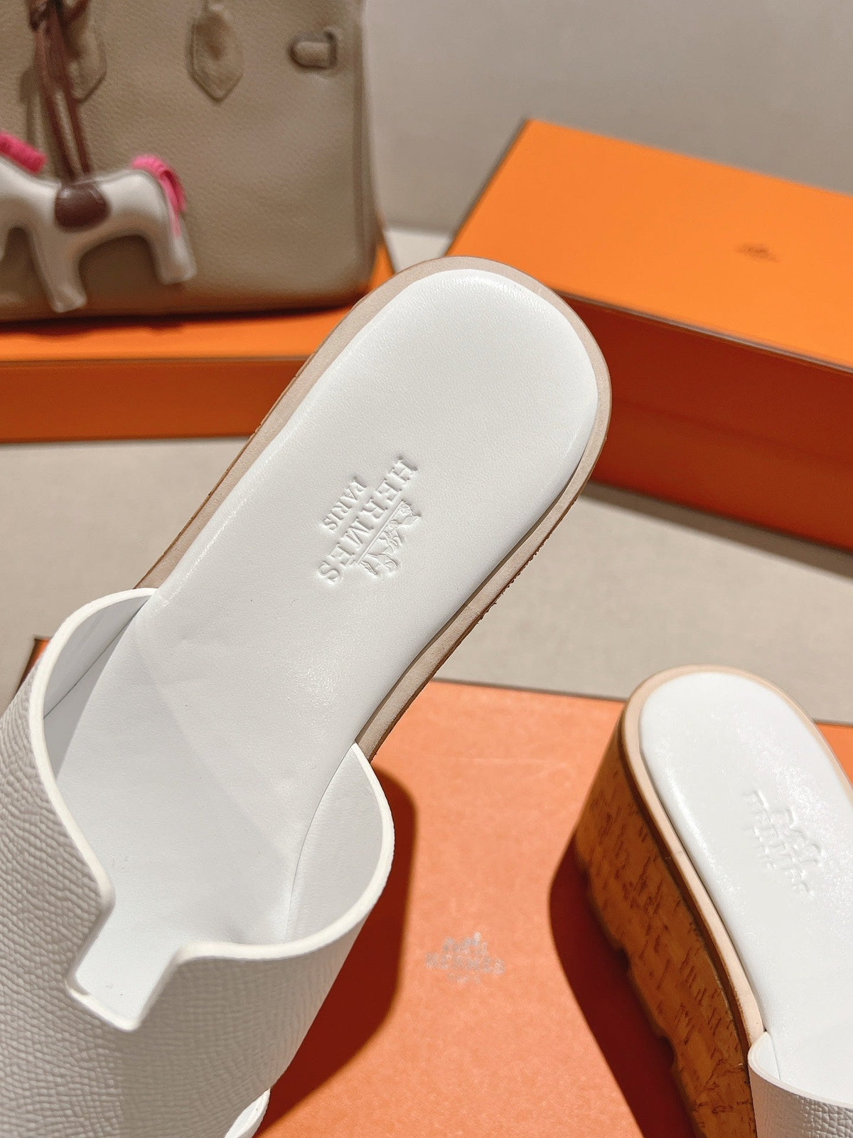 Hermes 25S High Wedge Sandals in White Lambskin Style 34