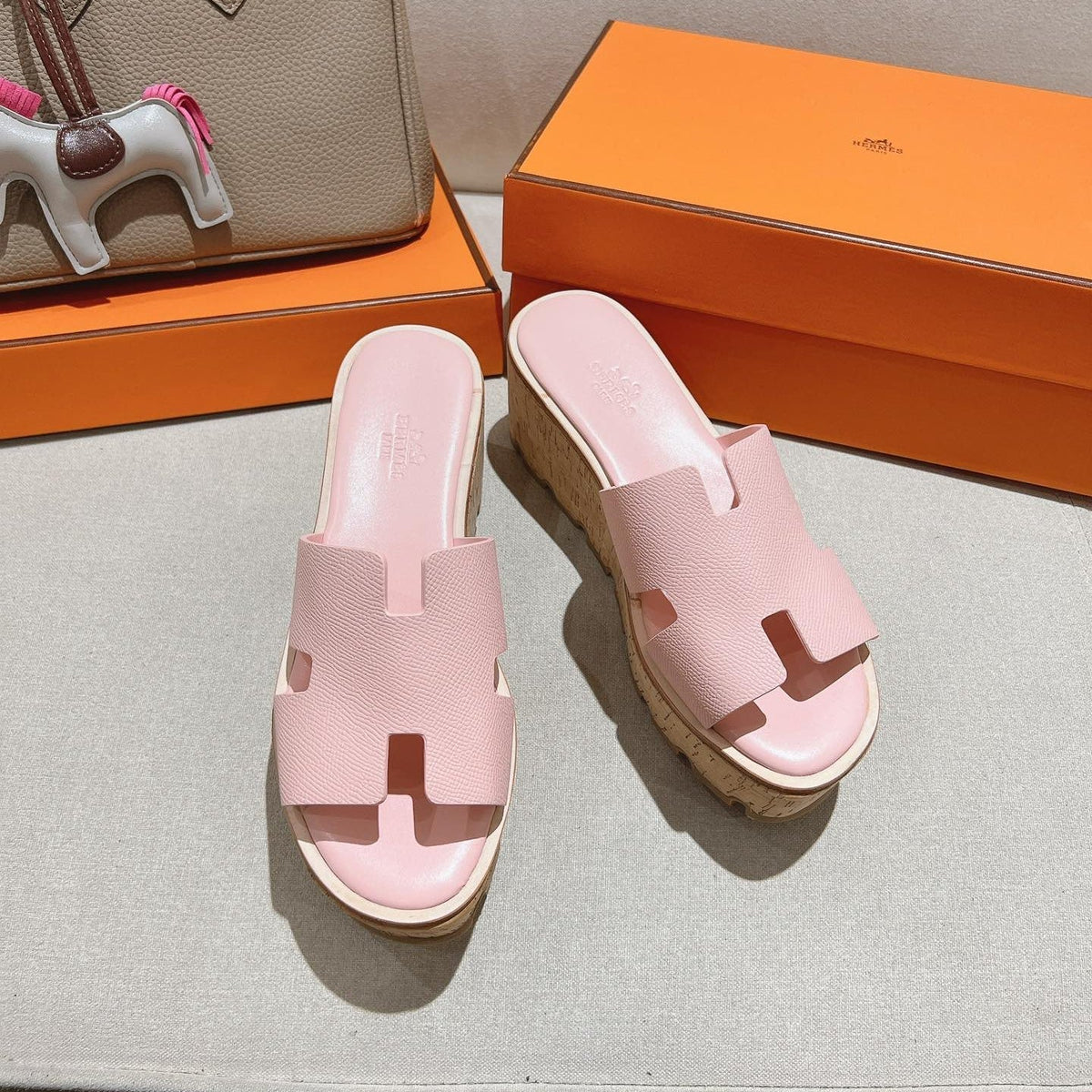 Hermes 25S High Wedge Sandals in Pastel Pink Lambskin Style 29