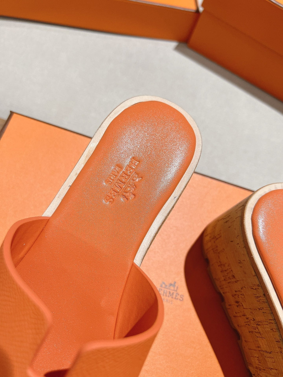 Hermes 25S High Wedge Sandals in Orange Lambskin Style 4