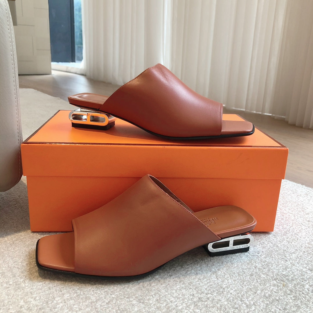 Hermes Iconique 25 Sandal Caramel Calfskin