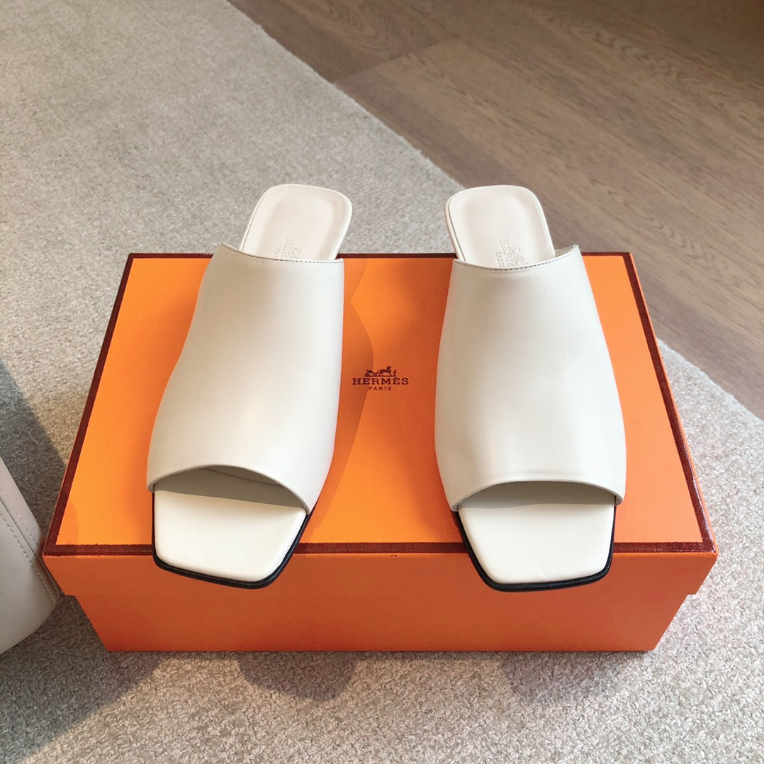 Hermes Iconique 25 Sandal White Calfskin