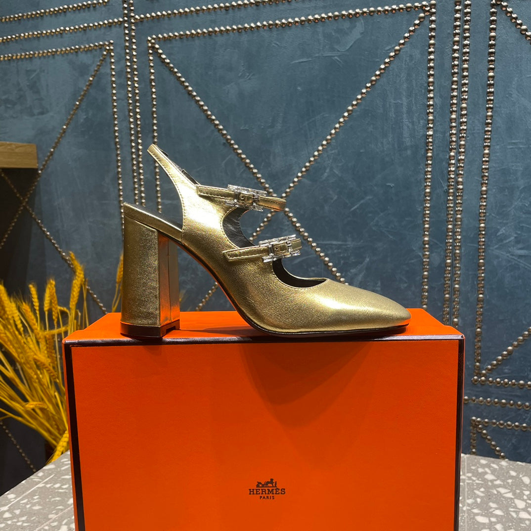 Hermes Jackie 80 mm Pump in Light Gold Calfskin