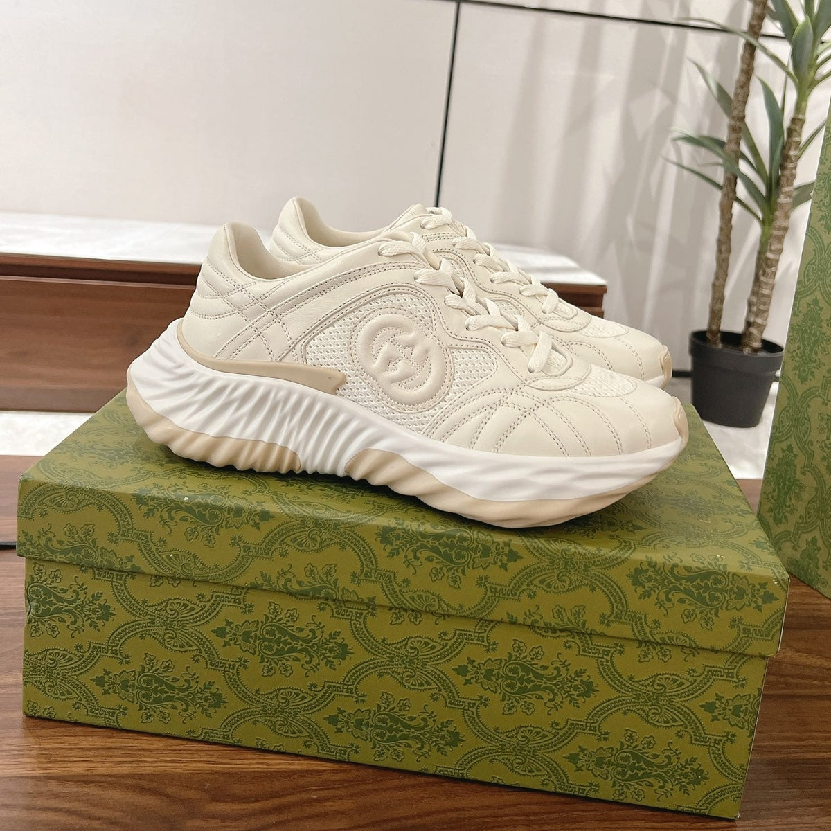 Gucci Ripple Sneaker Cream