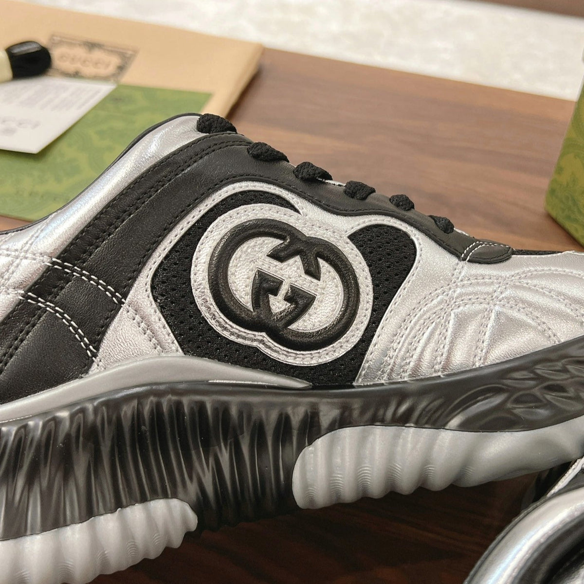 Gucci Ripple Sneaker Black Silver