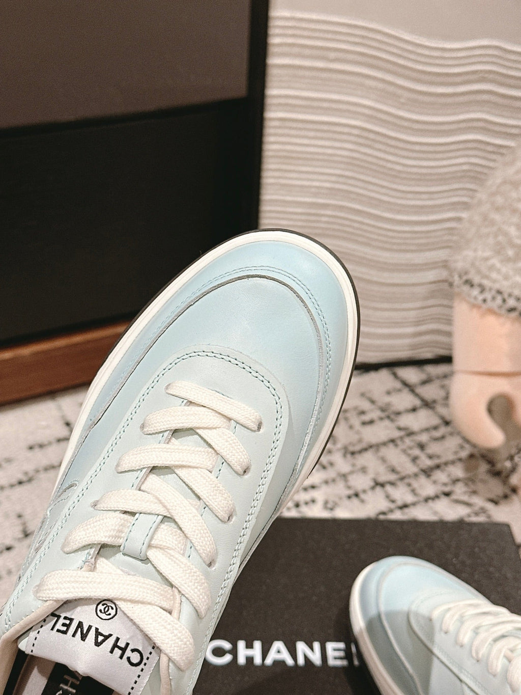 Chanel Sneaker in Blue Pastel Hand-Polished Calfskin 977829
