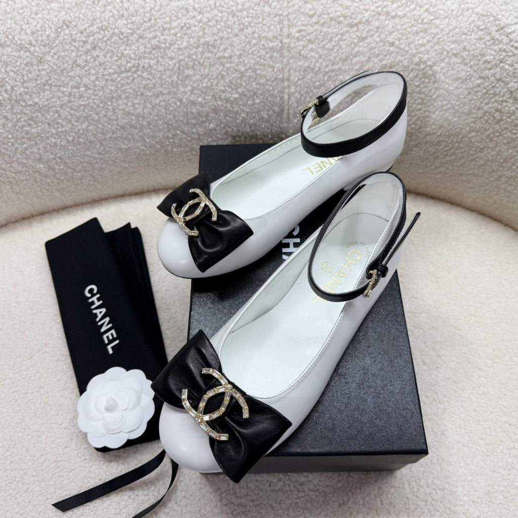 Chanel Mary Jane Shoes in Black Mix White Lambskin