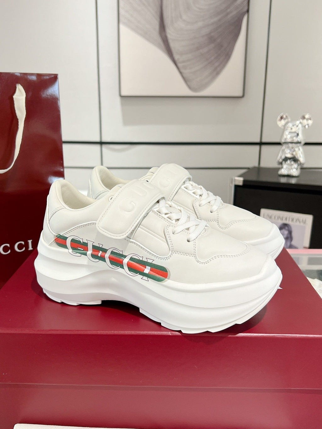 Gucci Wave Sneaker in Rice White Calfskin