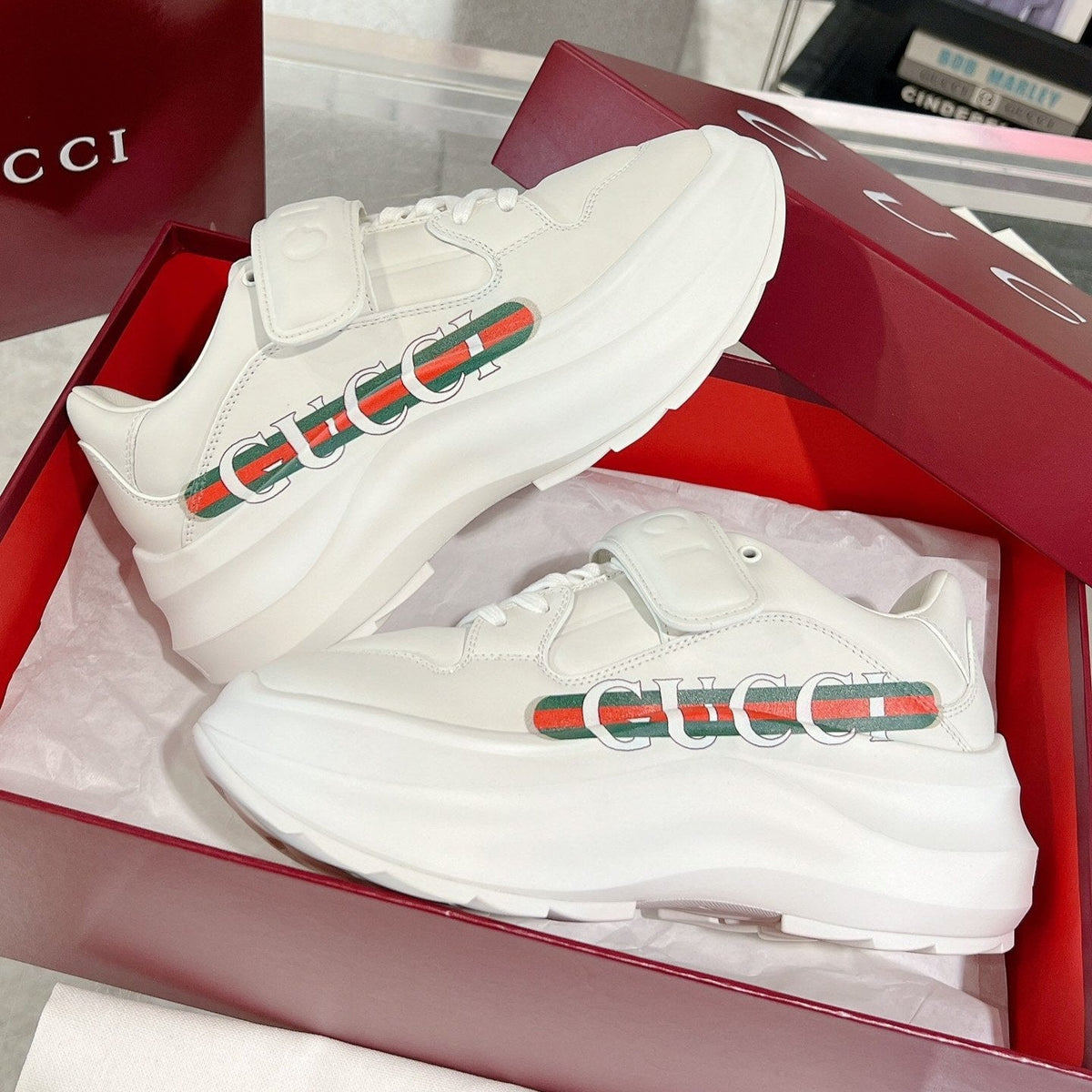 Gucci Wave Sneaker in Rice White Calfskin