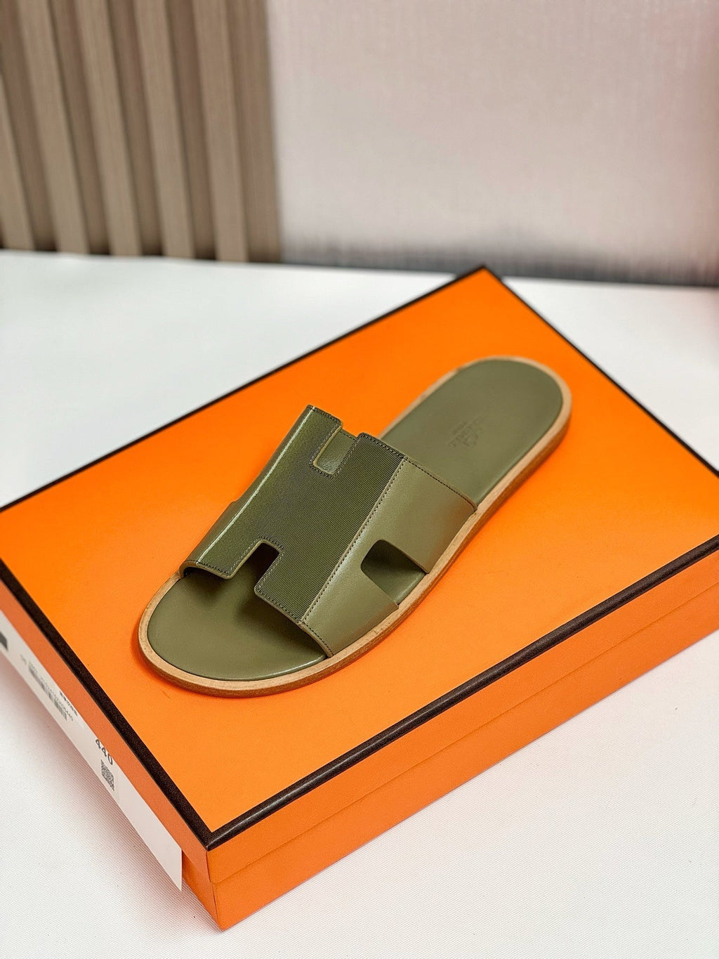 Hermes Izmir Sandal Vert Toundra