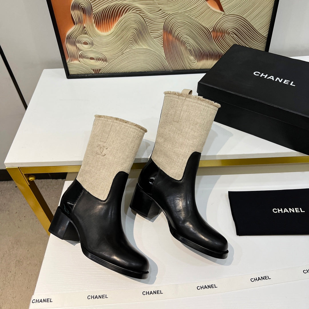 Chanel High Boots 5.5 cm in Black Lambskin and Beige Fabric