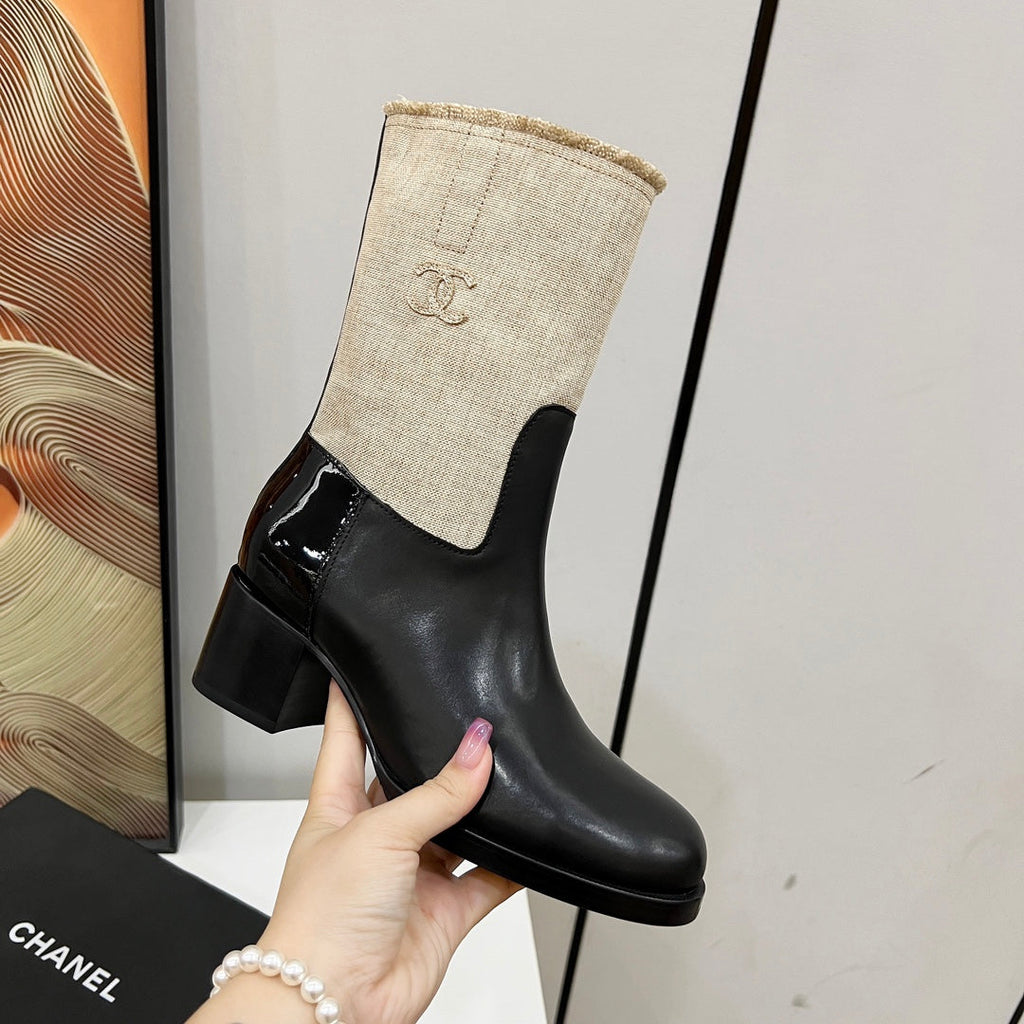 Chanel High Boots 5.5 cm in Black Lambskin and Beige Fabric