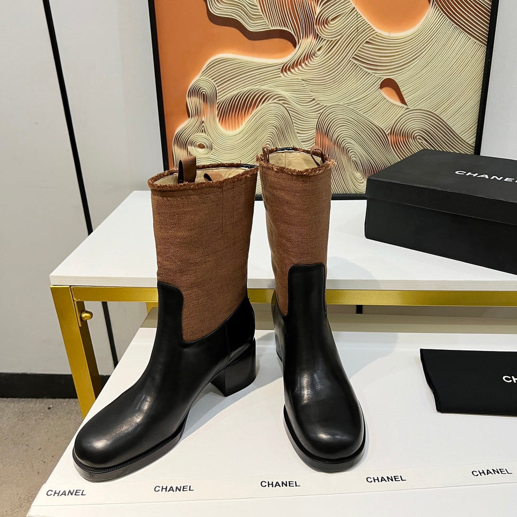 Chanel High Boots 5.5 cm in Black Lambskin and Chocolate Brown Fabric