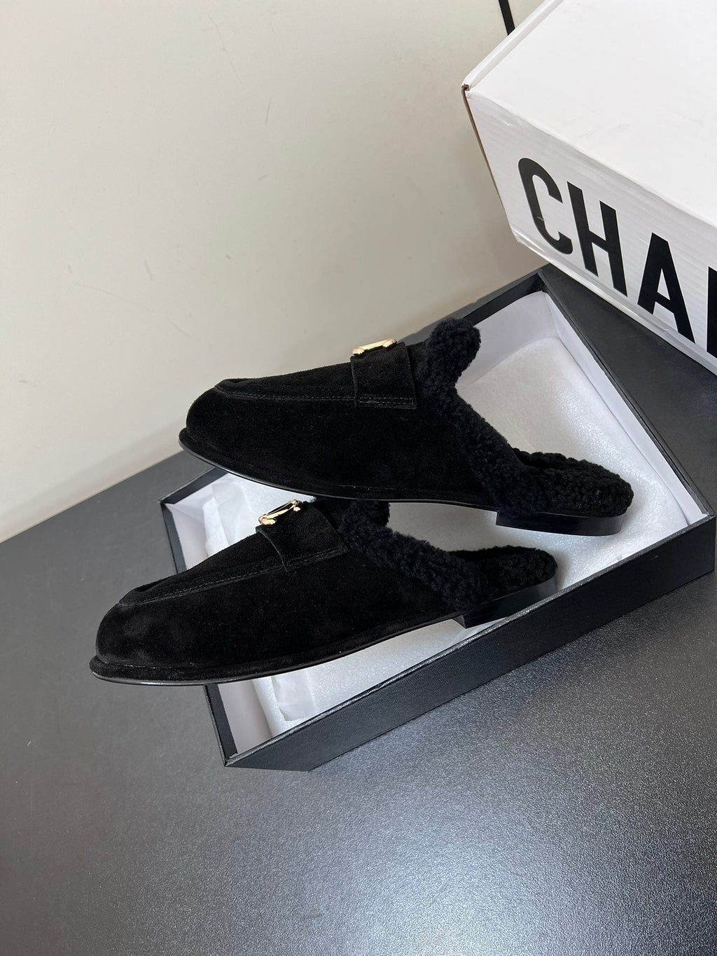 Chanel Loafers Mule in Black Suede and Fleece Lining