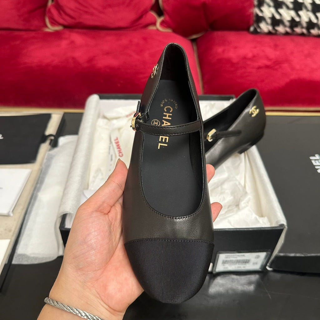 Chanel Mary Jane Shoes in Black Calfskin and Satin