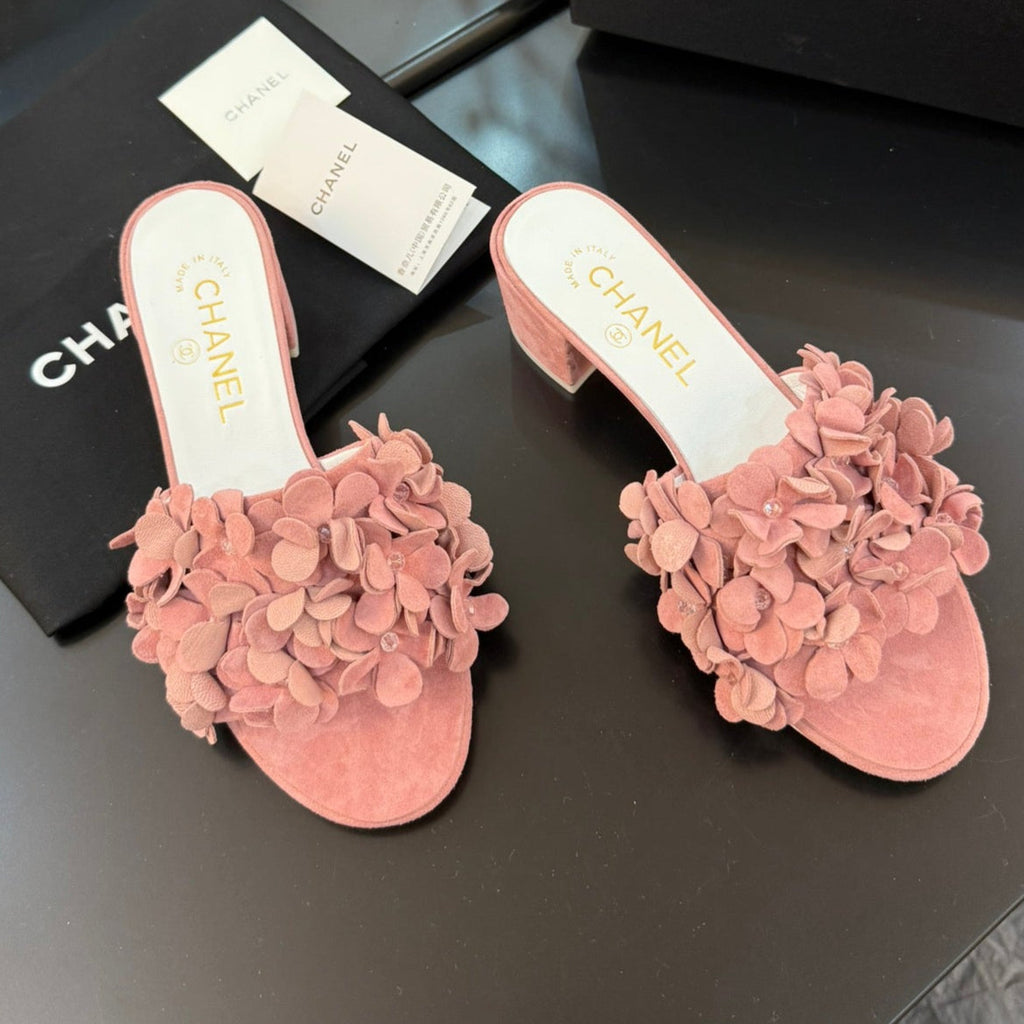 Chanel Mid Heel 45 mm Mule in Peach Pink Suede