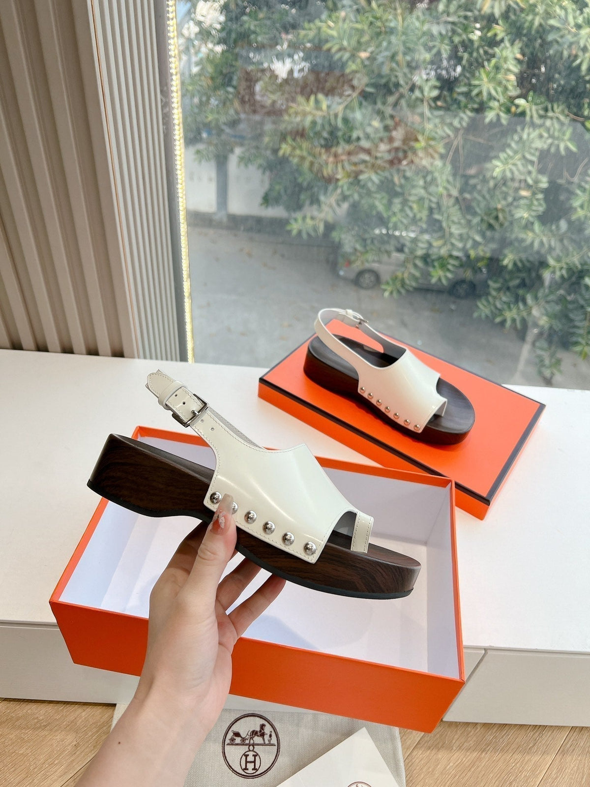 Hermes Flat Sandal in White Calfskin